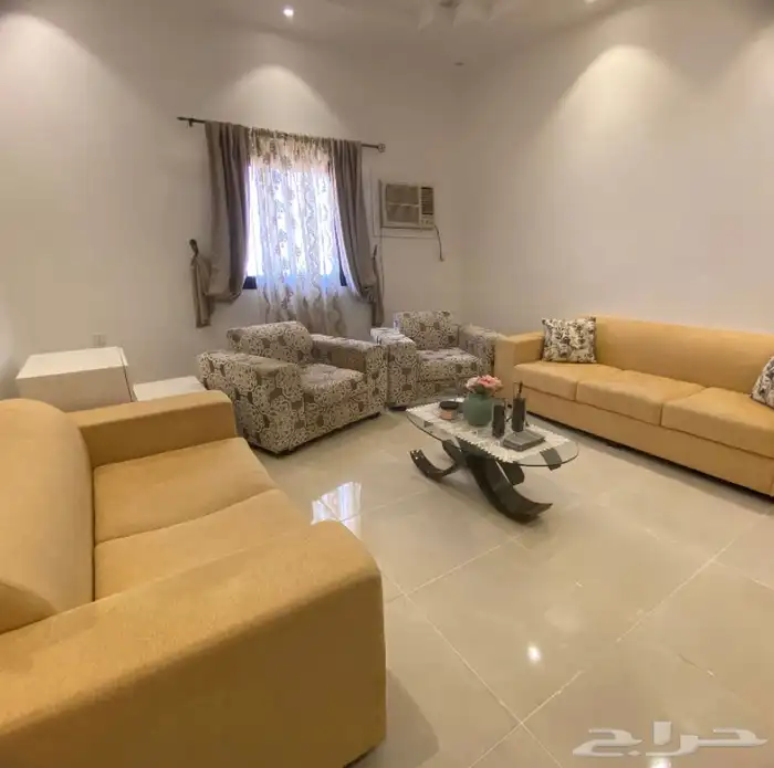 مجلس من بانتا للبيع بالكامل 0