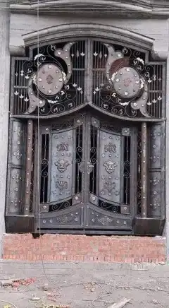 حداده عامه ابواب . درابزين. سواتر. قرميد. شنكو. 21