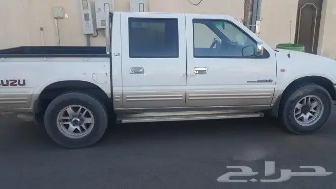 ايسوزو 2002 دبل - مجهز للرحلات 0