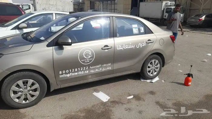 طباعة و تركيب ستيكر سيارات 1