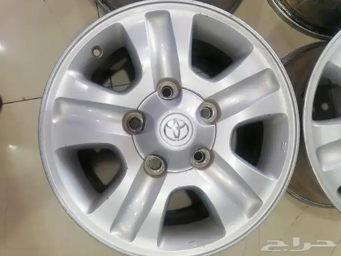 جنوط فكسار 2004 اصلي بلد مقاس 17 ختم تويوتا 2