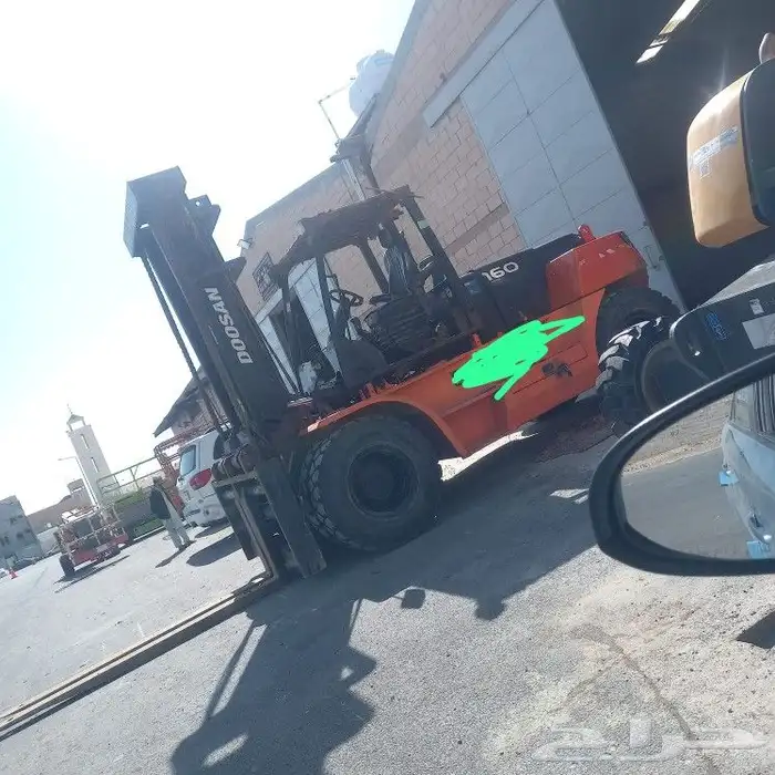 مكنيك رافعات شوكيه بجميع انواعها والمعدات الثقيله جي سي بي 0