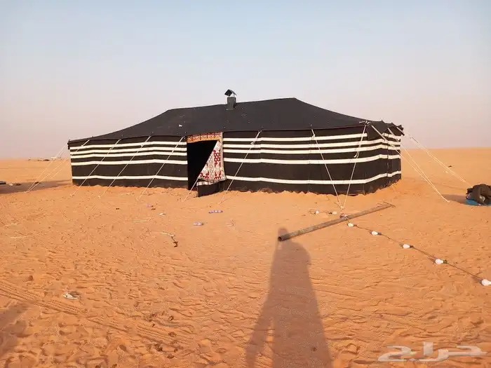 بيت شعر ابيض واسود مع ثاث 7