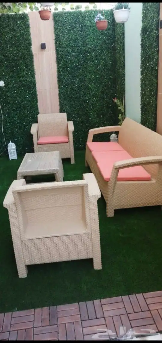 جلسات مخفضة وخيام بسعر 999 ريال فقط ومراجيح 10