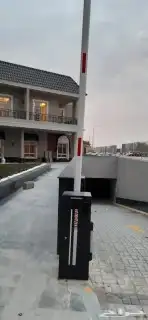 بوابة دخول سيارات بوابة خروج سيارات 3