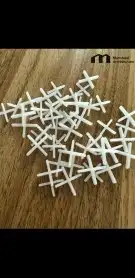 فواصل كلبسات تركيب بلاط بورسلانtile leveling spacer widges 3