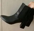 بوتات حريمي. ورجالي 23