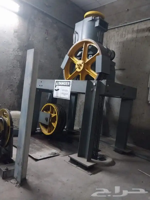 فني اعطال مصاعد 5