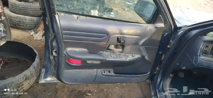 فورد فكتوريا 2000 6