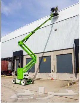 سقالات كهربائية للإيجار اليومي والشهري scissor lift for rent 3