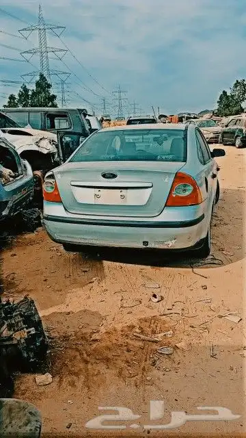 يوجد قطع غيار فورد فوكس 0