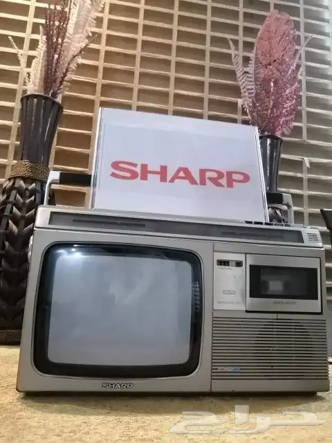 جهاز 3في 1 تلفزيون وكاسيت وراديو ماركة شارب 2