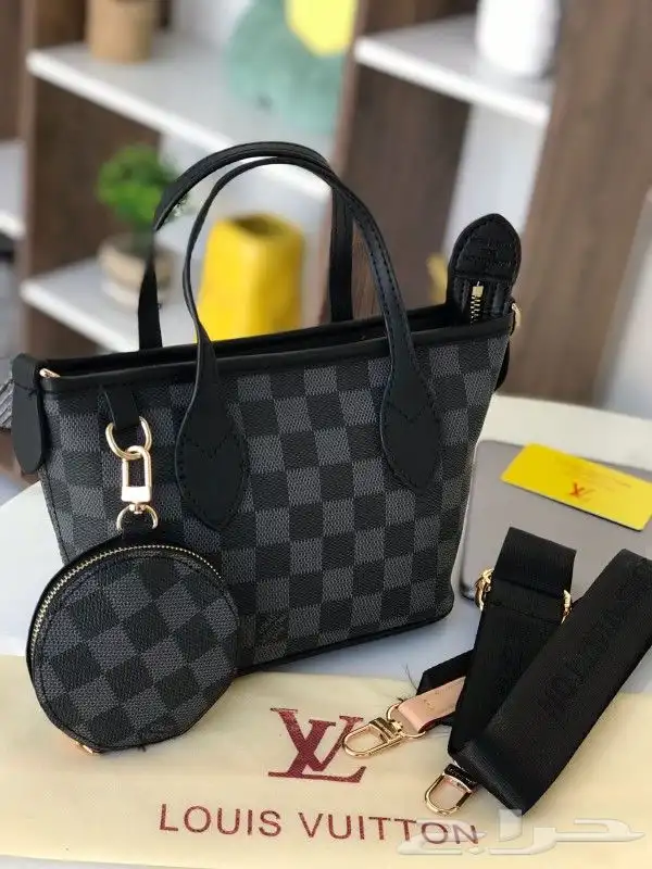شنط وشوزات جمله وتجزئة أحزمة 36