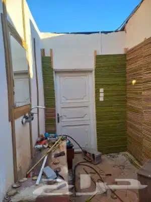 هذي شغل الجريد ولا عريش شغل طيب ويوجد لدينا نخل ممتاز في أنح 2