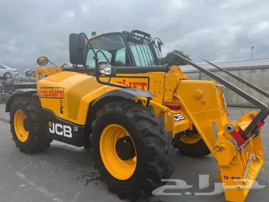 تأجير جي سي بي ميرلو بأسعار مناسبه 2