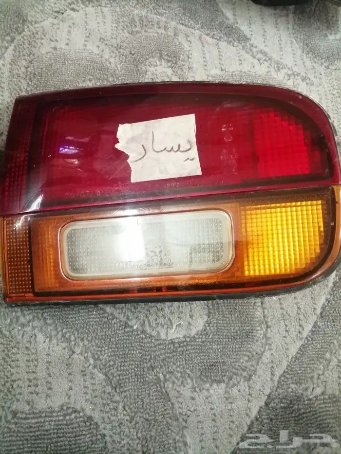 اسطب كامري 97 خلفي اصلي على باب الشنطة 0