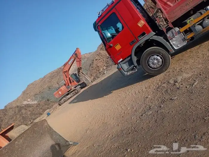 بوكلين للئجار اليومي او بساعه قص الاراضي والهدم وترحيل الدفا 7