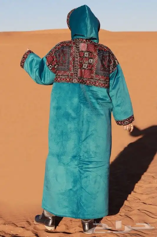 فروات شتوي نسائي ملكي 47