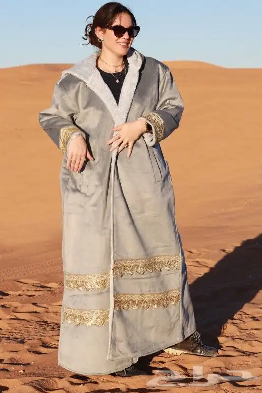 فروات شتوي نسائي ملكي 25