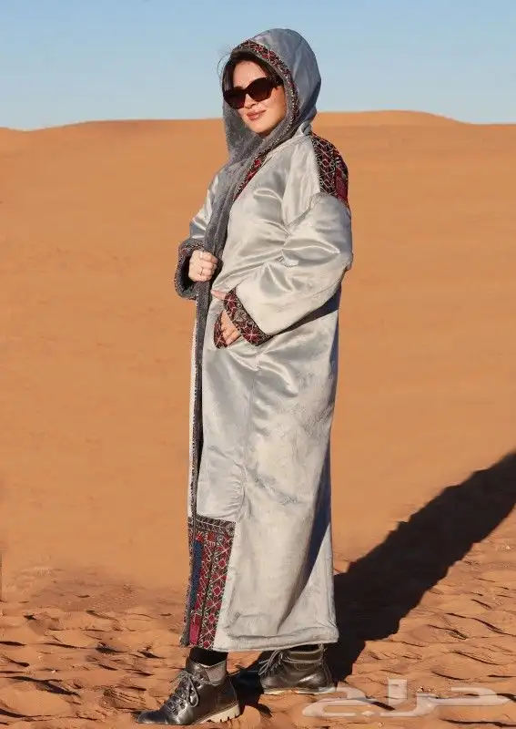 فروات شتوي نسائي ملكي 46