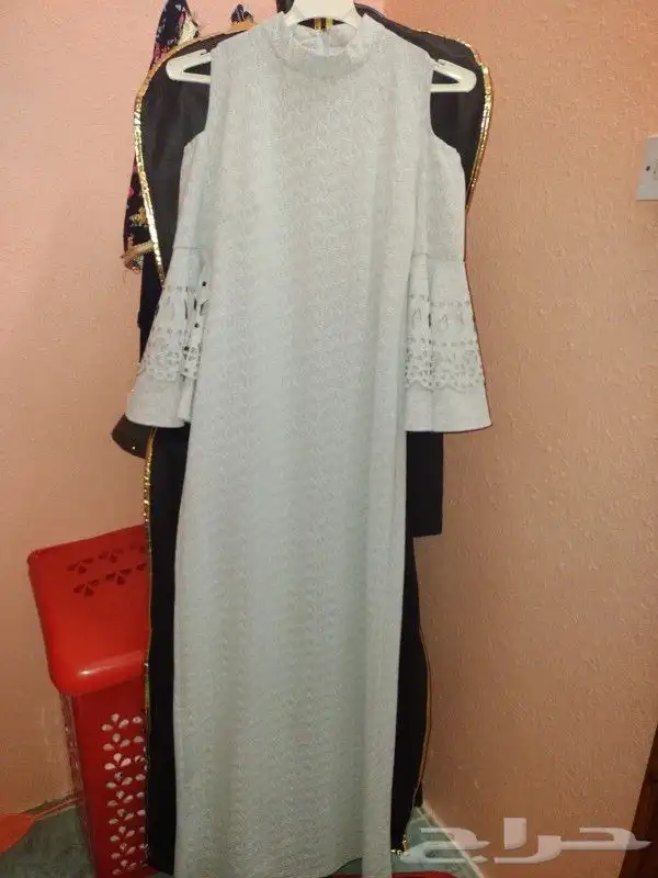 فساتين للبيع على السوم 3