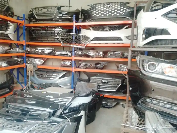 قطع غيار أنوار صدام أزيرا كادنزا جنسس كي 5 النترا اصلي وكاله 8