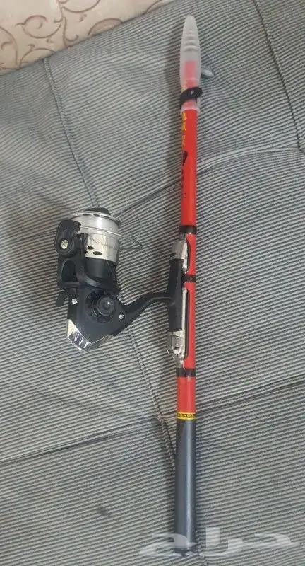 للبي سنارة لصيد السمك بكامل الملحقات جديده الطول 3 متر 4