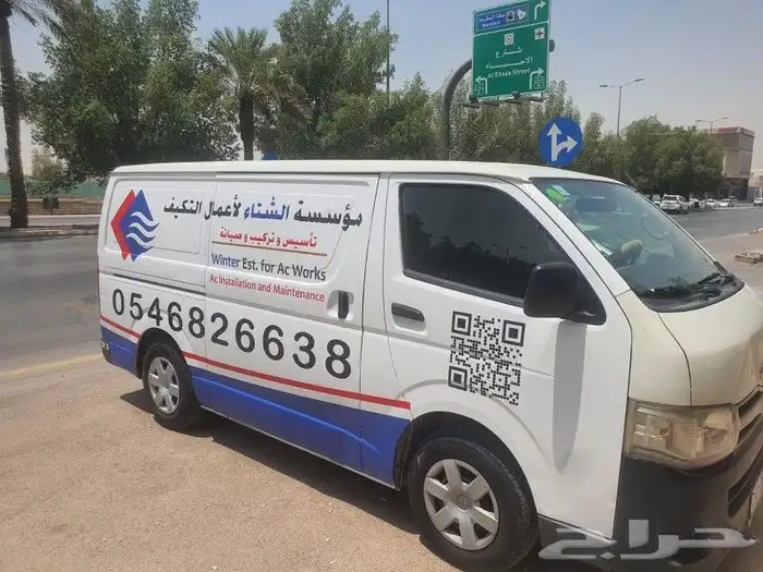 طباعة وتصميم وتركيب ستيكرات للسيارت الكبيرة والصغيرة 5