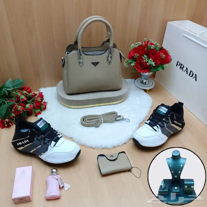 هدايا نسائيه ماركة برادا 2