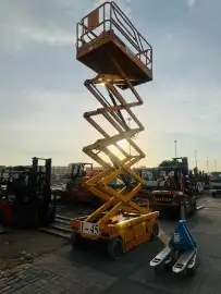 سيزرات للإ يجار بأسعار مناسبه 0