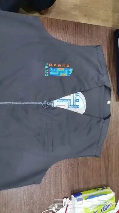 متخصصون في الزي الموحد 9