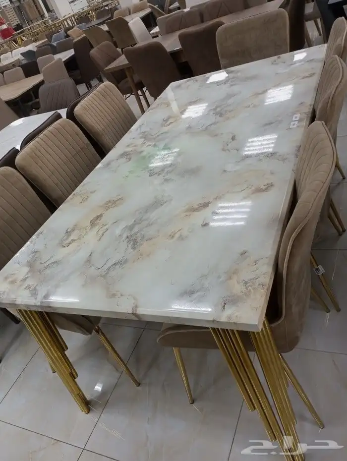 طاولات طعام 8