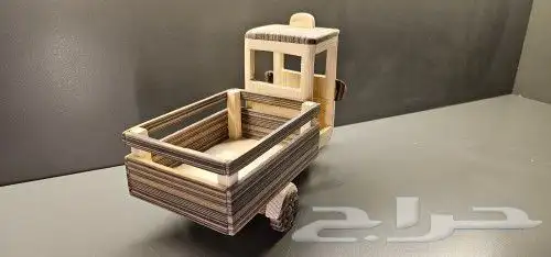 مجسم خشبي للتوكتوك 2