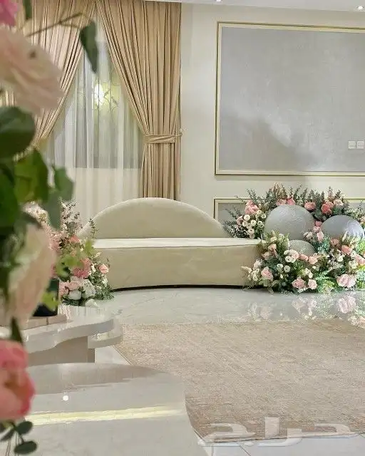 كوشه_زواج_ممر_كراسي_ورد_بارتي_تنتنسيق_حفلات 6