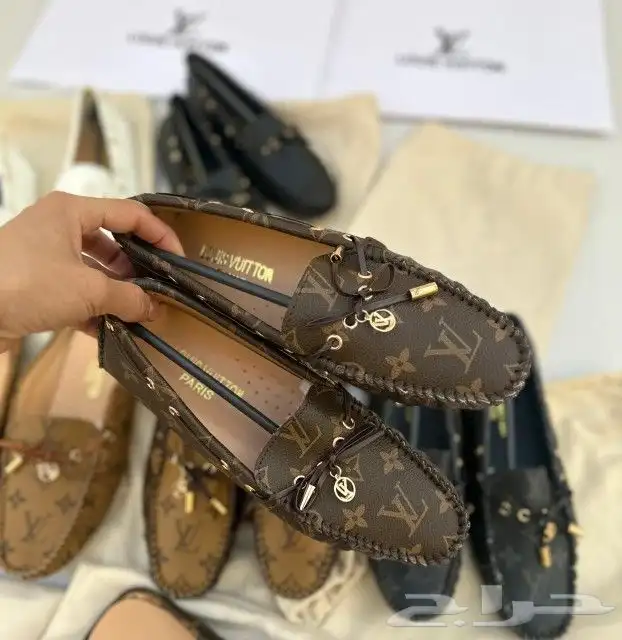شوزات_وشنط جملة وتجزئة 19