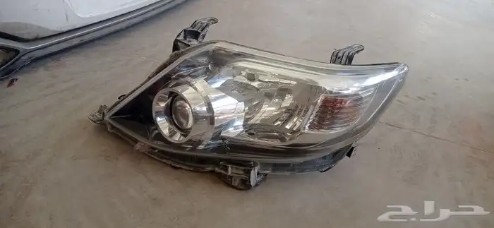 شمعة يسار فورتشنر 2013-2015 0