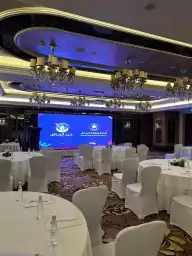 شاشات عرض وتراسات 6