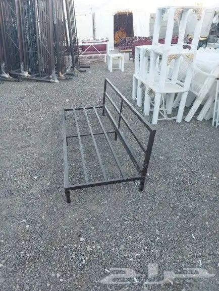 طاولات وكراسي 5