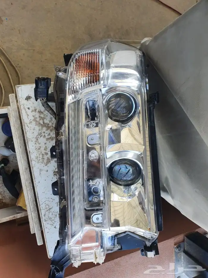 شمعه يمين جيب لاندكروزر 2017 0