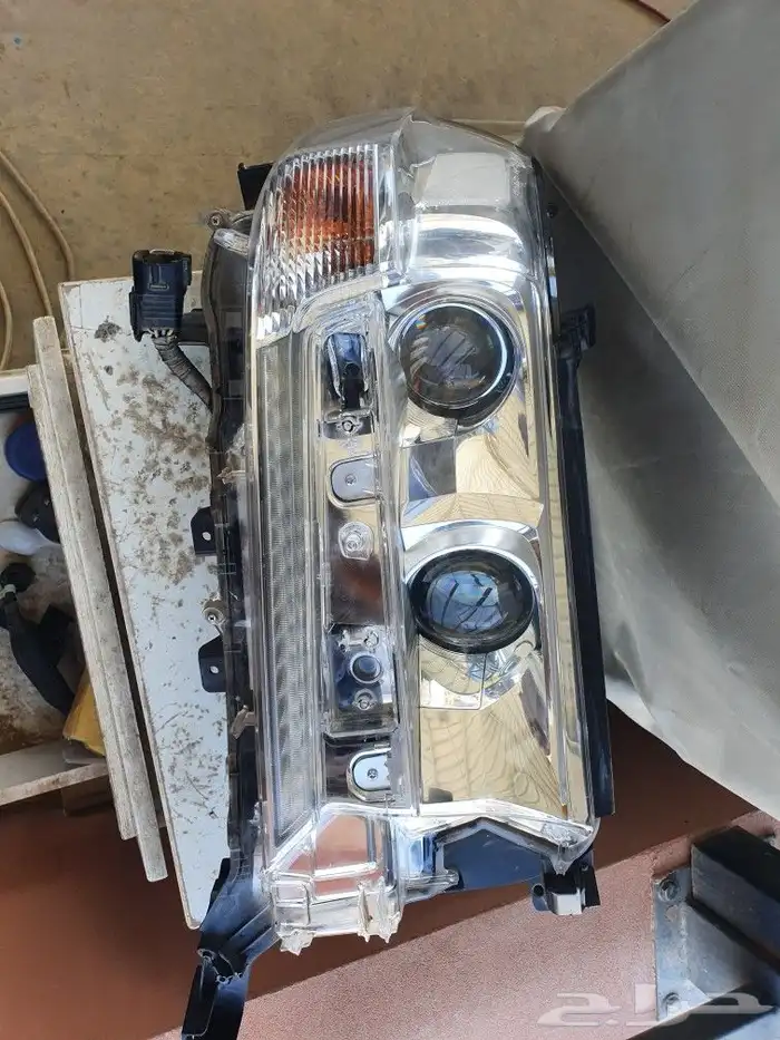 شمعه يمين جيب لاندكروزر 2017 1