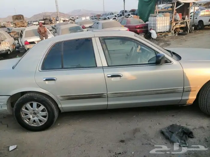 فورد 2006 للبيع قطع غيار فقط فل كامل فتحت سقف مكينه قير شغال 3