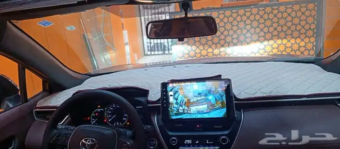 شاشه كورلا كروس 21 1