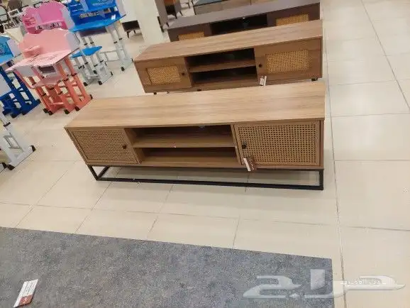 طاولات تلفزيون بأشكال متعدده 6