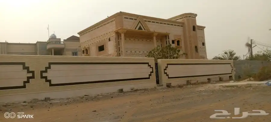 معلم ديكورات خارجيه بطحى الرياض وكرسر رخام اسباني درجه اولى 9