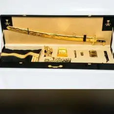 طقم هدايا دروع وسيوف ومشالح فاخره 0
