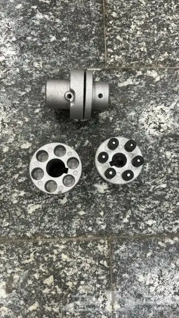 لبيع جميع انواع العدد والمعدات 12