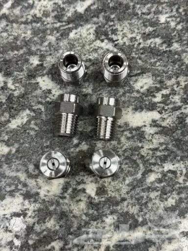 لبيع جميع انواع العدد والمعدات 26