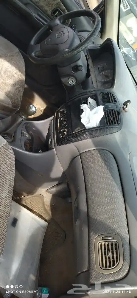 ماذا 323 2001للبيع قطع غيار فقط 17