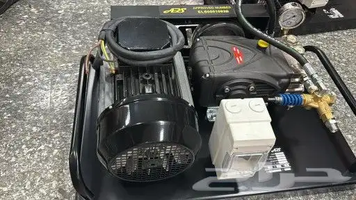 لبيع جميع انواع العدد والمعدات 33