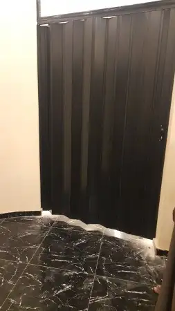 باب سحب . باب بلاستيك . باب جلد . باب خشب . باب سحاب 2